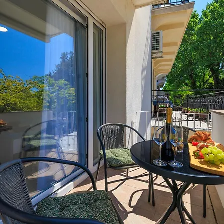 Guest house Durasin 3*